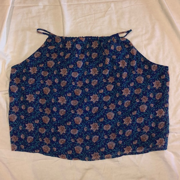 Halter Top Tank - Picture 2 of 3